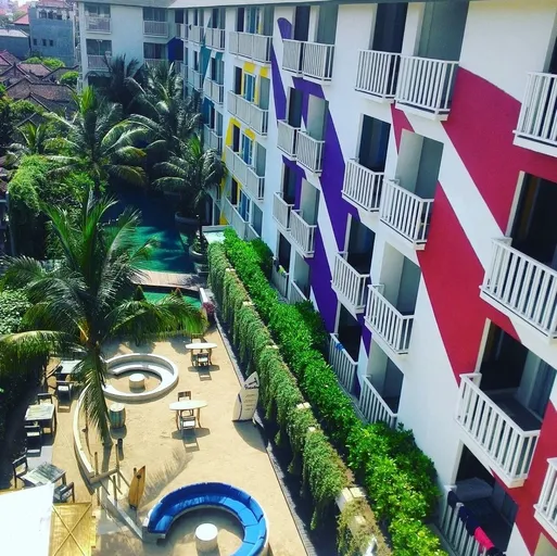 Bliss Surfer Hotel Legian Outdoors