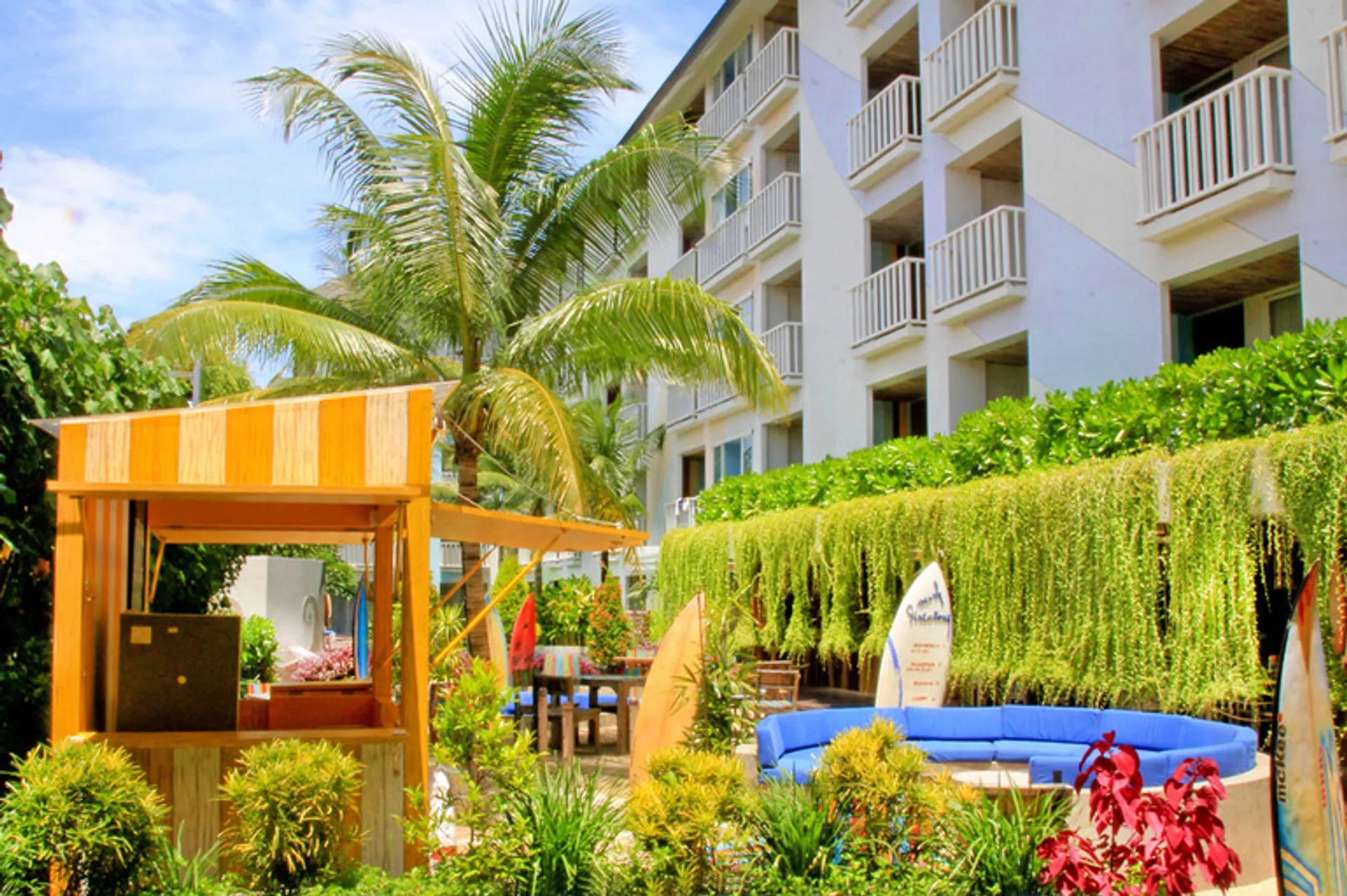 Bliss Surfer Hotel Legian Outdoors