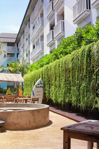 Bliss Surfer Hotel Legian Outdoors