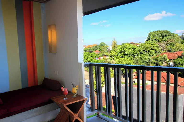 Bliss Surfer Hotel Legian Outdoors