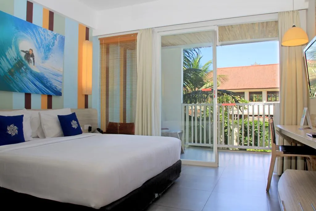 Bliss Surfer Hotel Legian Room