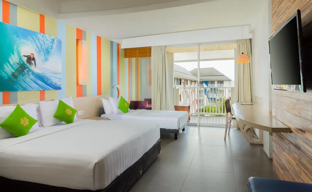 Bliss Surfer Hotel Legian Room