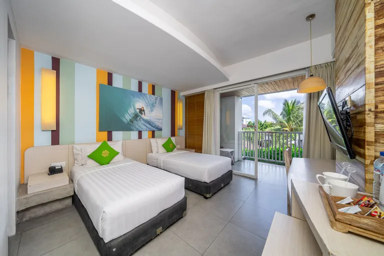 Bliss Surfer Hotel Legian Room
