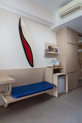 Bliss Surfer Hotel Legian Room