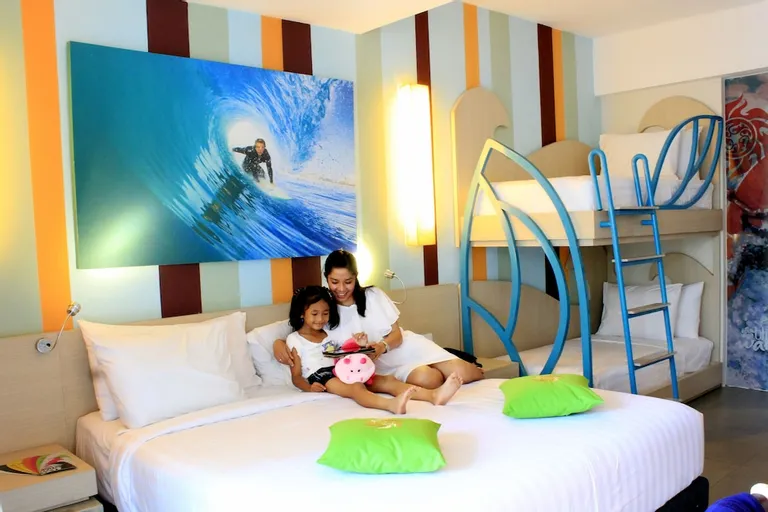 Bliss Surfer Hotel Legian Room