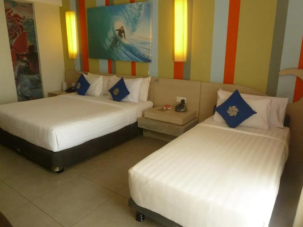 Bliss Surfer Hotel Legian Room