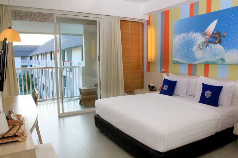 Bliss Surfer Hotel Legian Room