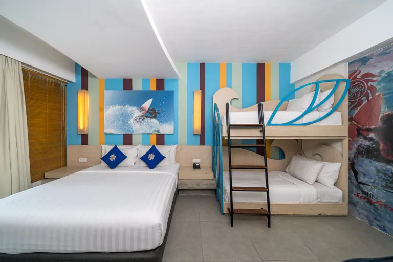 Bliss Surfer Hotel Legian Room