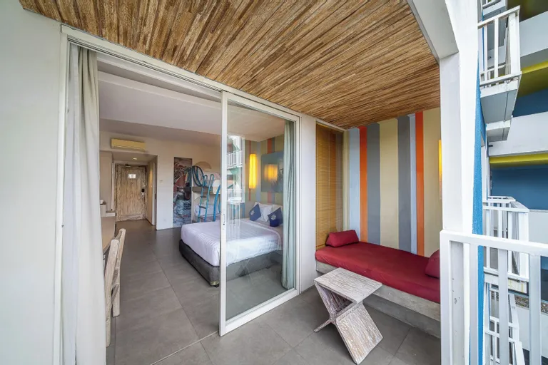 Bliss Surfer Hotel Legian Room