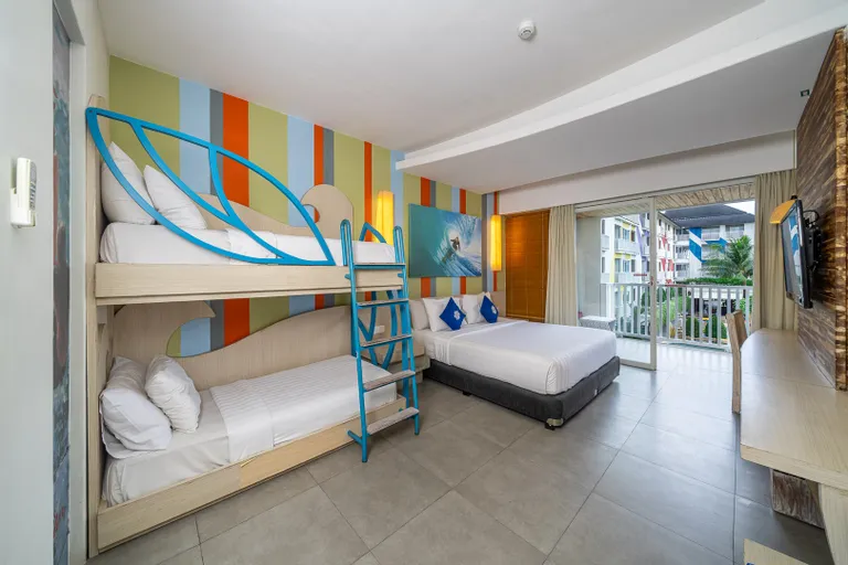 Bliss Surfer Hotel Legian Room