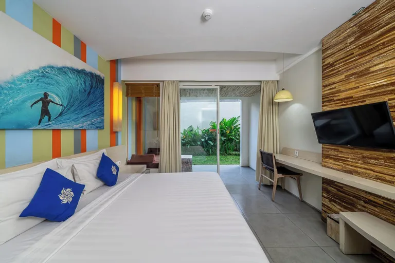 Bliss Surfer Hotel Legian Room