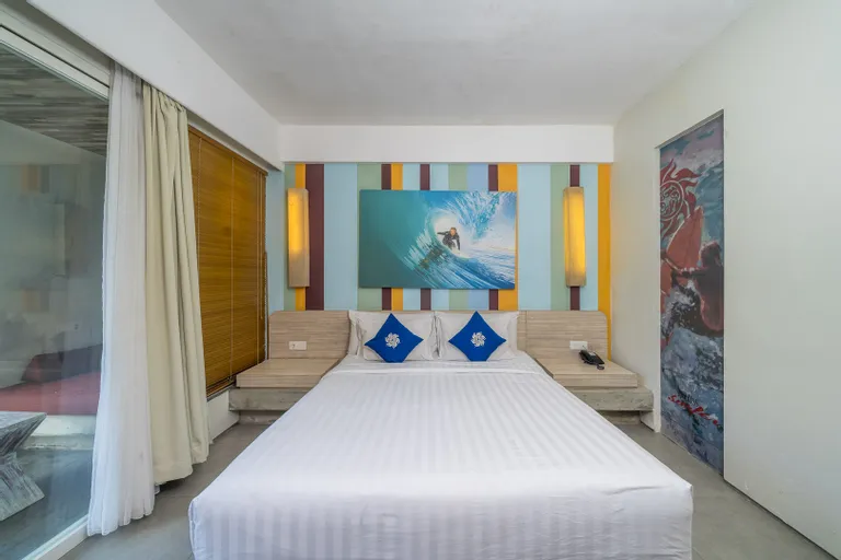 Bliss Surfer Hotel Legian Room