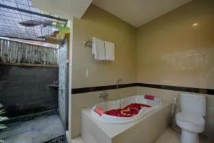 Kadiga Villas Ubud by GenuineHost Washroom