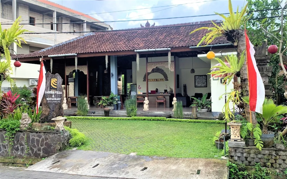 Ladera Villa Ubud Outdoors
