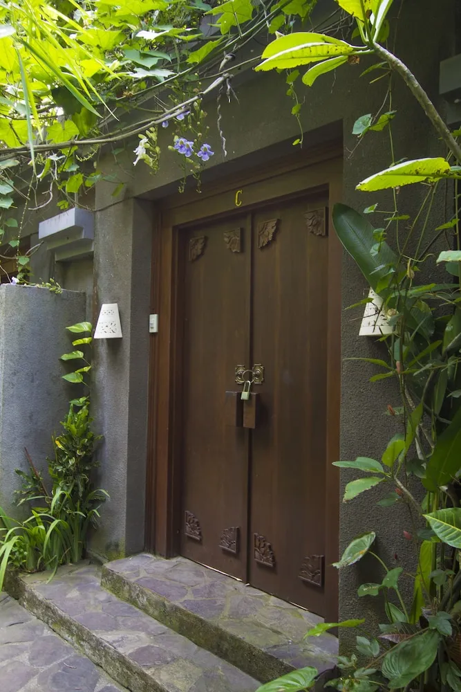 Ladera Villa Ubud Outdoors
