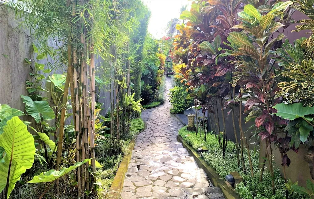 Ladera Villa Ubud Outdoors