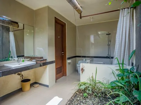 Ladera Villa Ubud Room