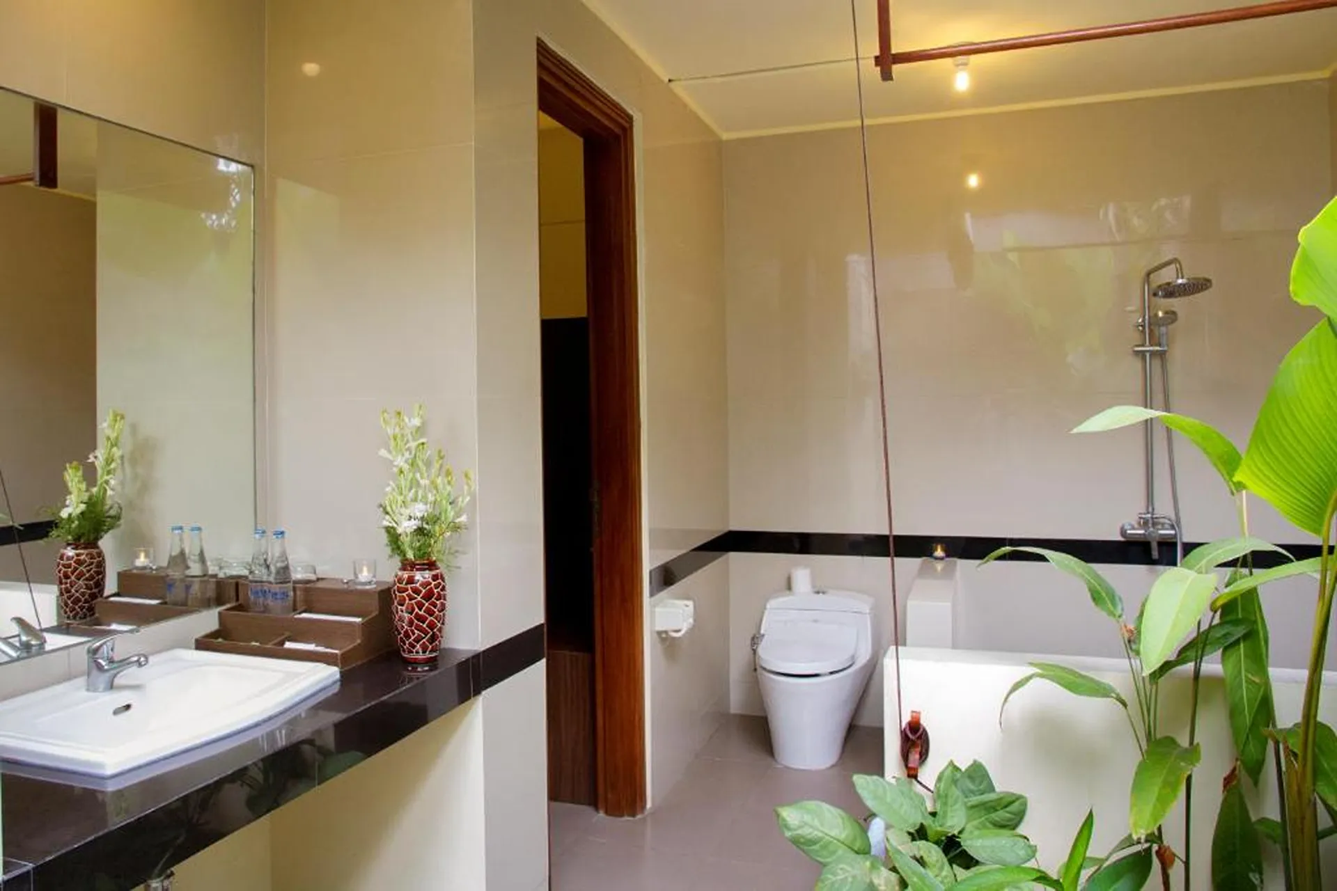 Ladera Villa Ubud Room