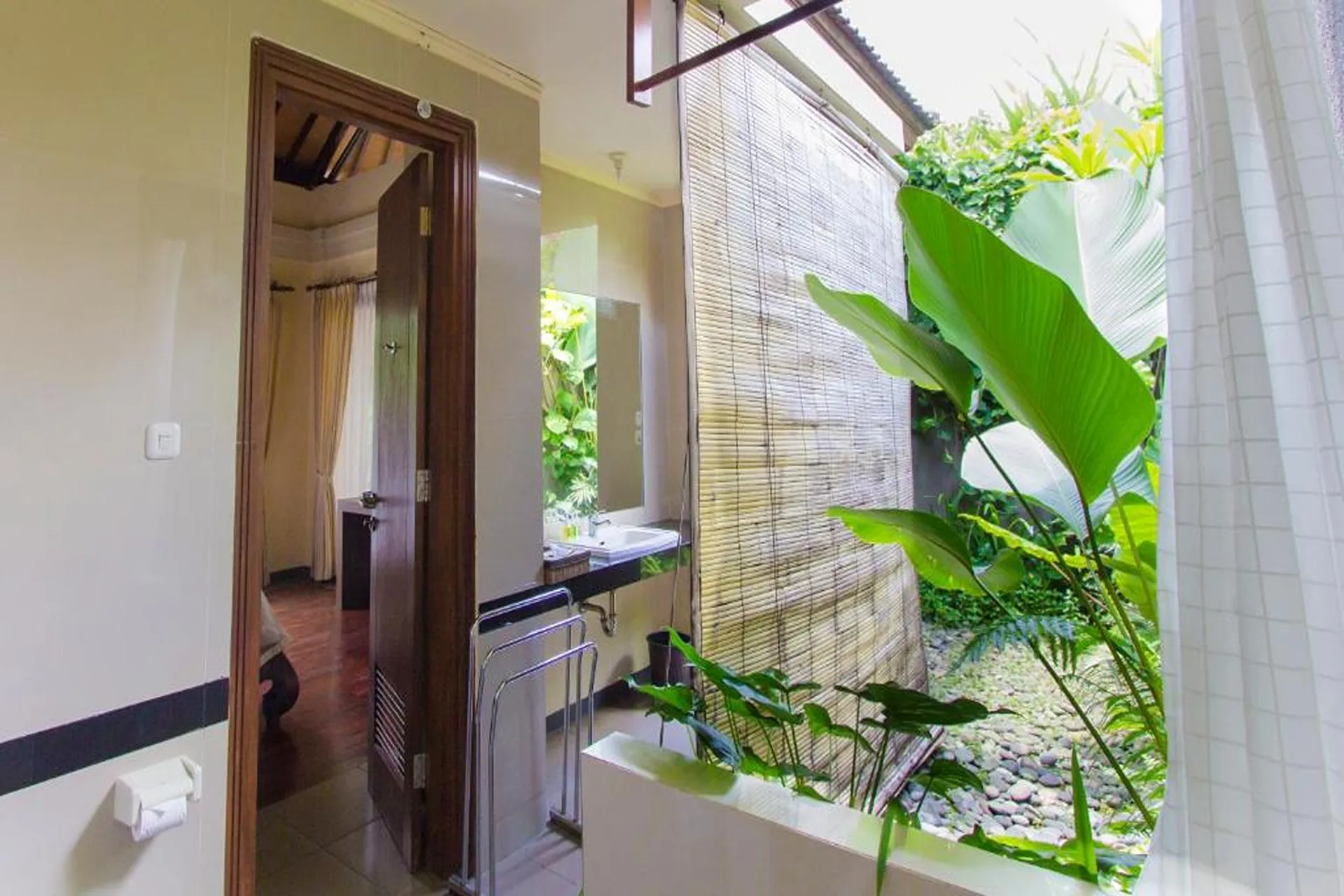 Ladera Villa Ubud Room
