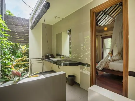 Ladera Villa Ubud Room