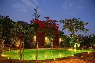 Ladera Villa Ubud Swimming Pool