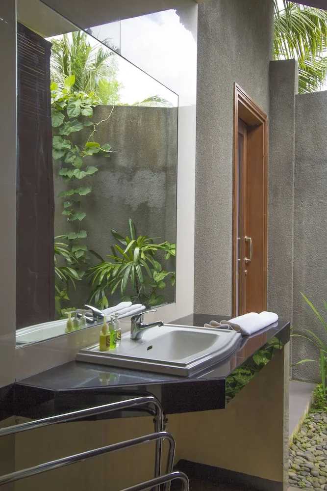 Ladera Villa Ubud Washroom