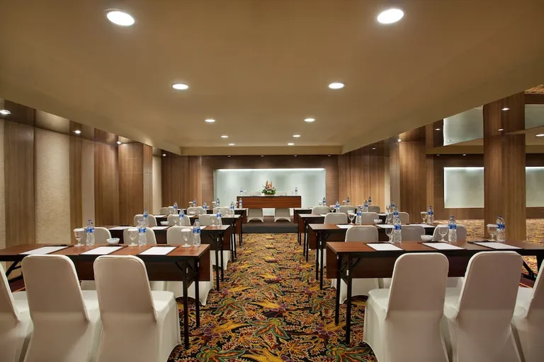 Ramada by Wyndham Bali Sunset Road Kuta Conference Room