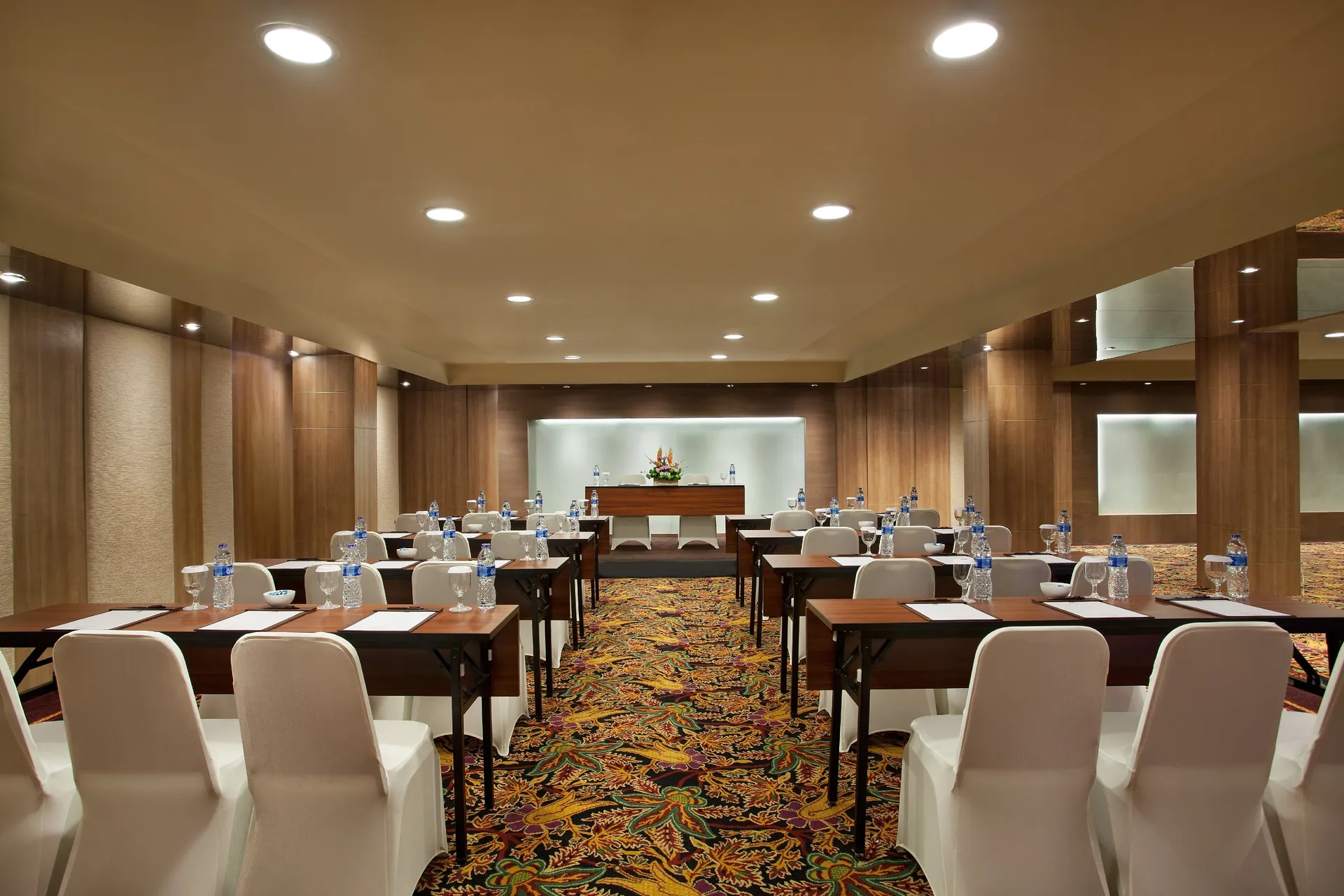 Ramada by Wyndham Bali Sunset Road Kuta Conference Room