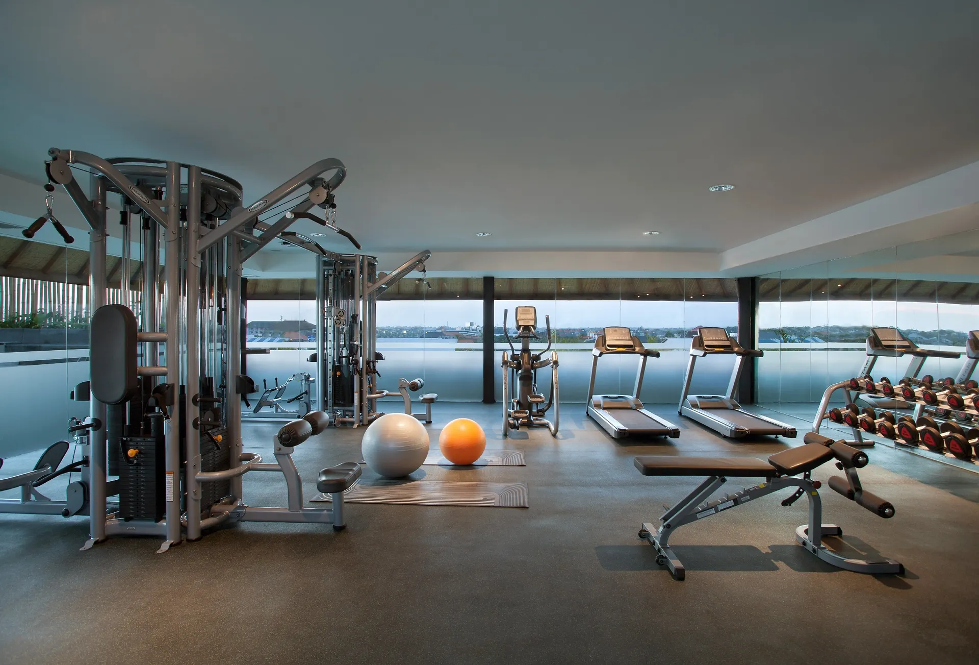 Ramada by Wyndham Bali Sunset Road Kuta Gym