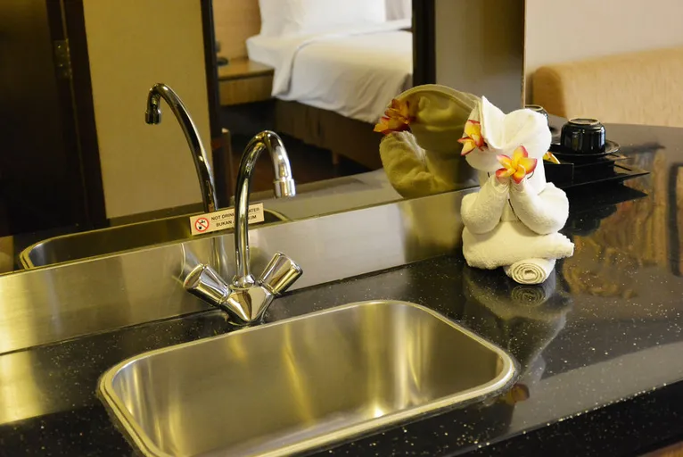 Ramada by Wyndham Bali Sunset Road Kuta Washroom