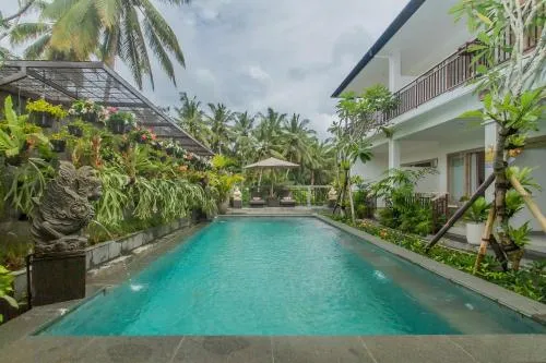 Tri Dewi Residence by GenuineHost Room