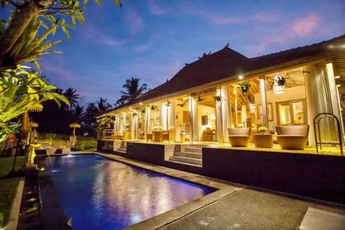 Tri Dewi Residence by GenuineHost Room