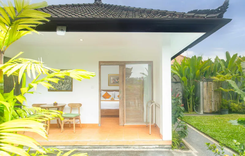 Tri Dewi Residence by GenuineHost Room