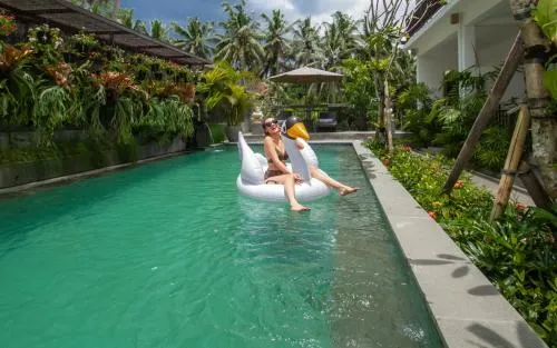 Tri Dewi Residence by GenuineHost Room