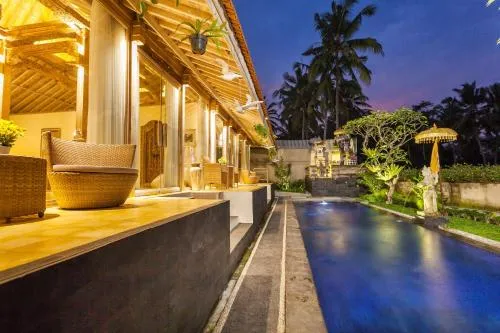 Tri Dewi Residence by GenuineHost Room