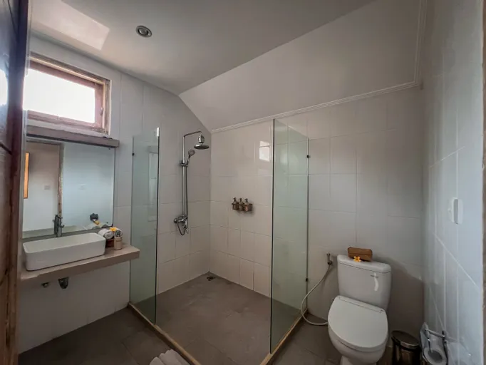 Tri Dewi Residence by GenuineHost Room