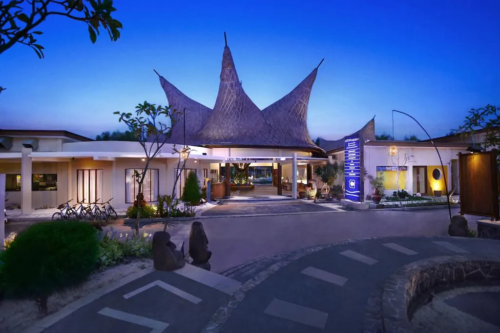 Aston Sunset Beach Resort - Gili Trawangan Entrance