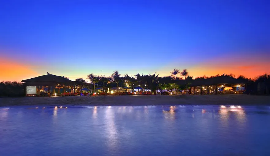 Aston Sunset Beach Resort - Gili Trawangan Outdoors