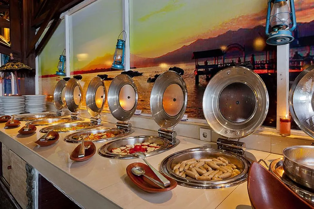 Aston Sunset Beach Resort - Gili Trawangan Restaurant