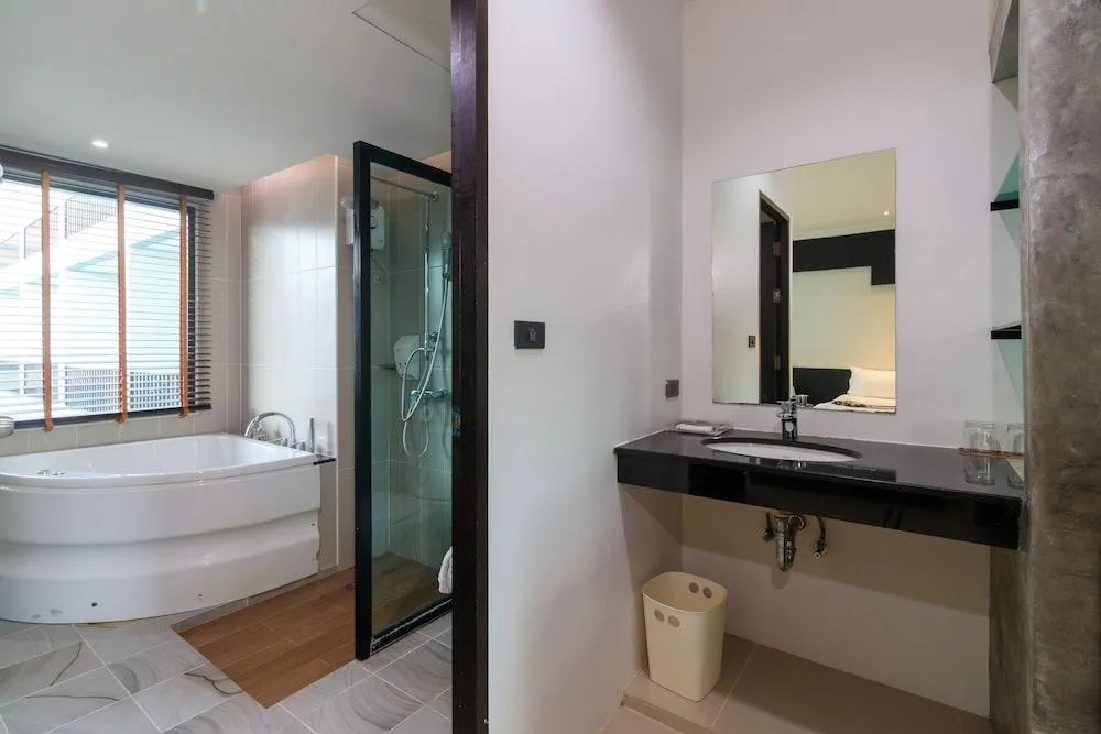Aonang Viva Resort Washroom