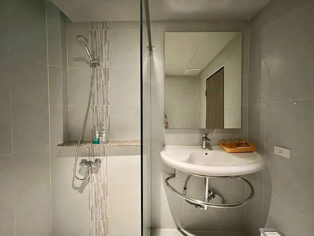 Aonang Viva Resort Washroom