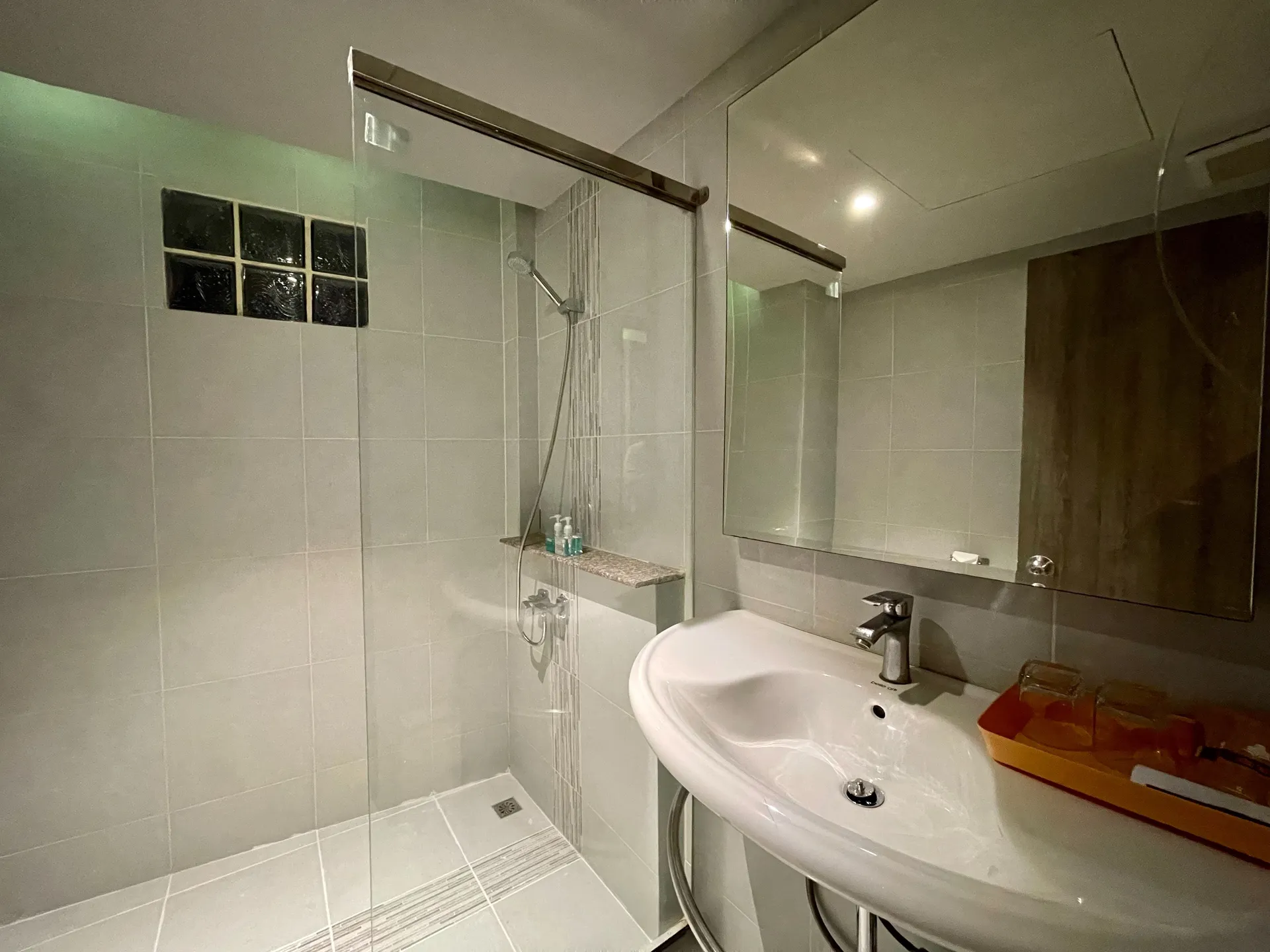 Aonang Viva Resort Washroom