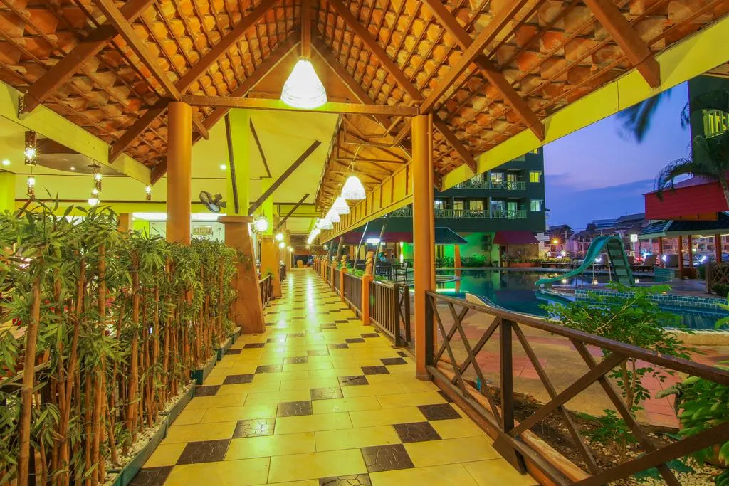 Phuphaya Resort Pattaya Common Area