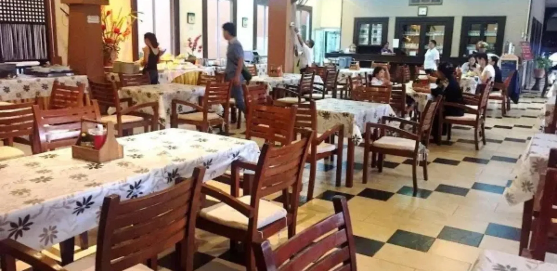 Phuphaya Resort Pattaya Dining
