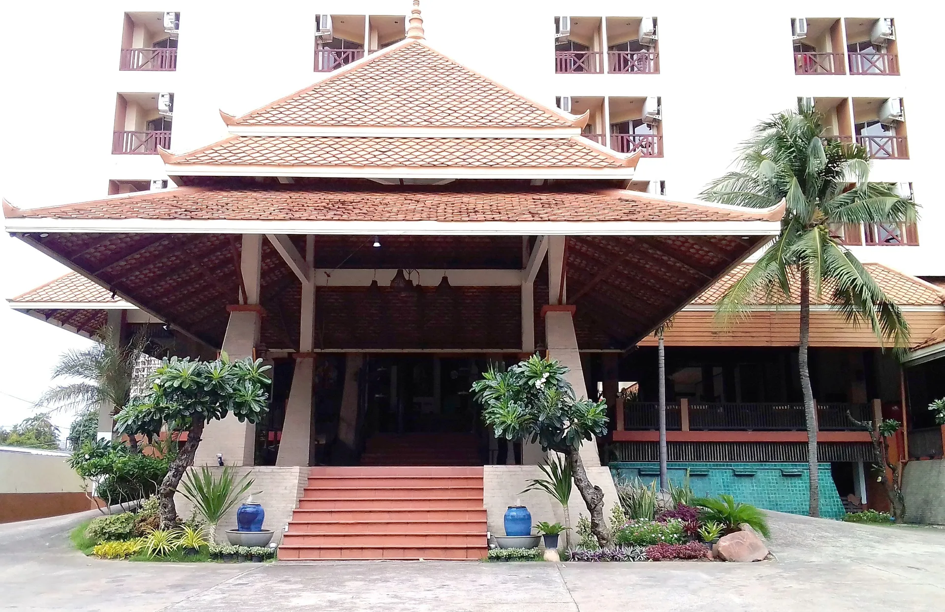Phuphaya Resort Pattaya Outdoors