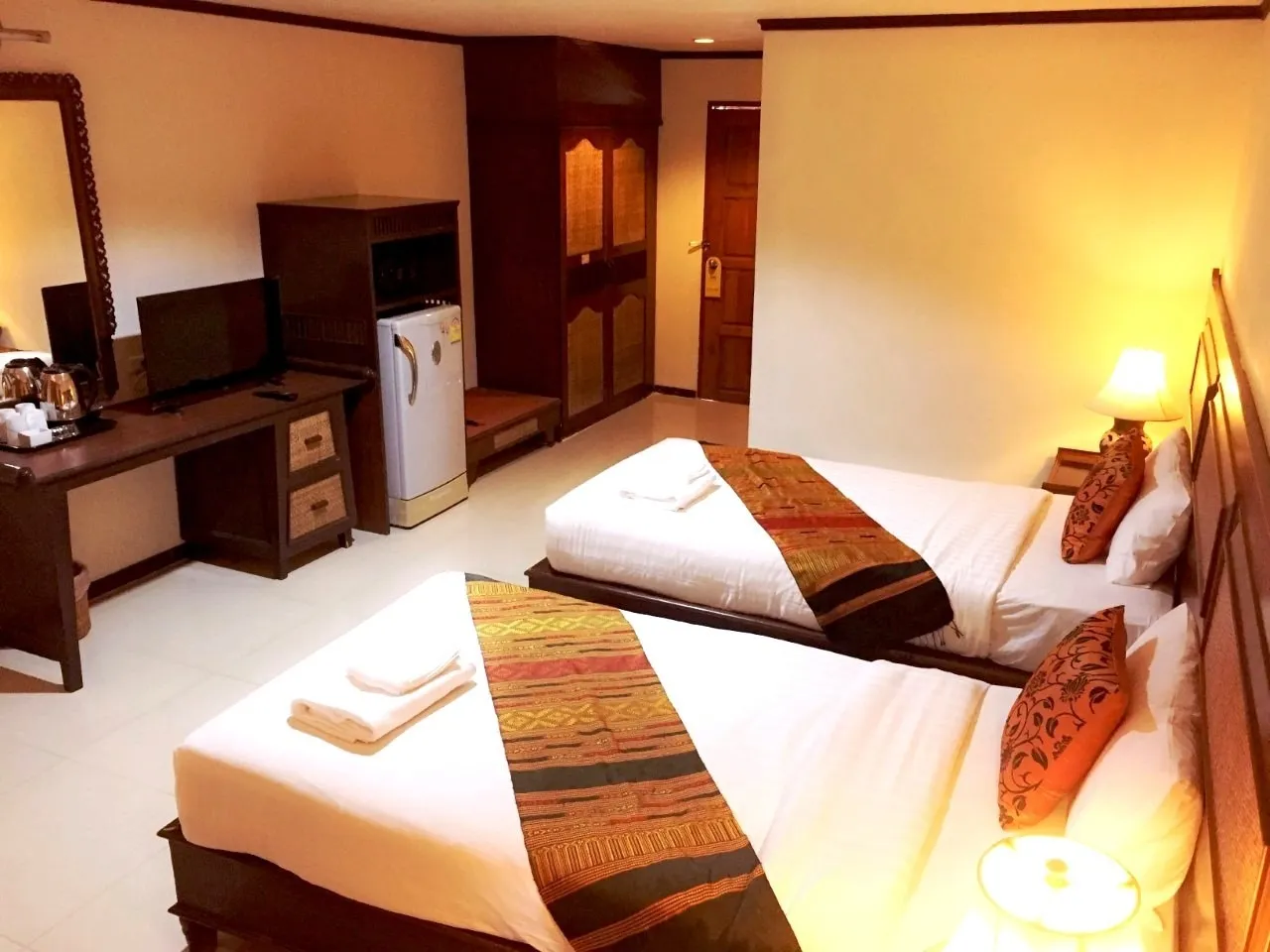Phuphaya Resort Pattaya Room