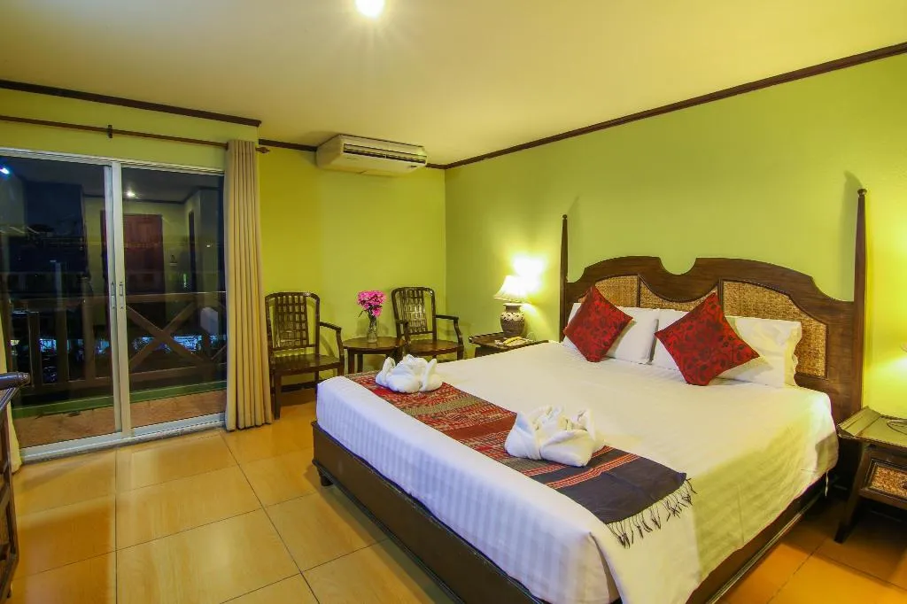 Phuphaya Resort Pattaya Room