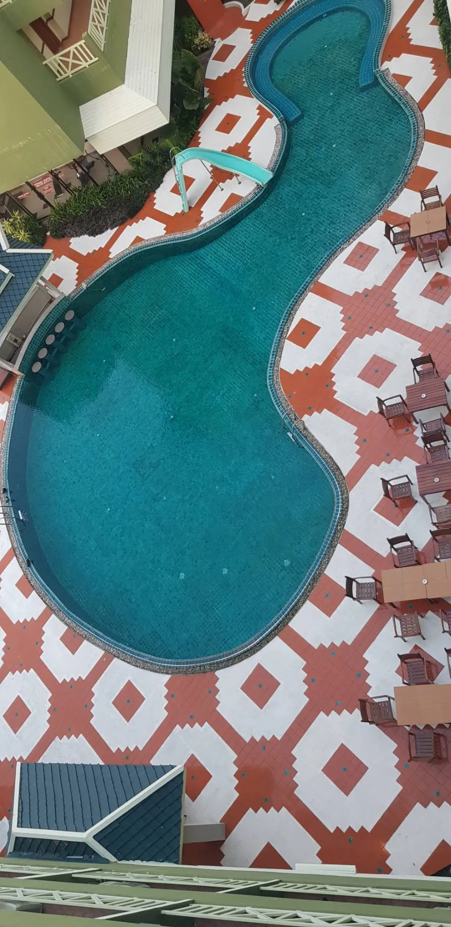Phuphaya Resort Pattaya Swimming Pool 2
