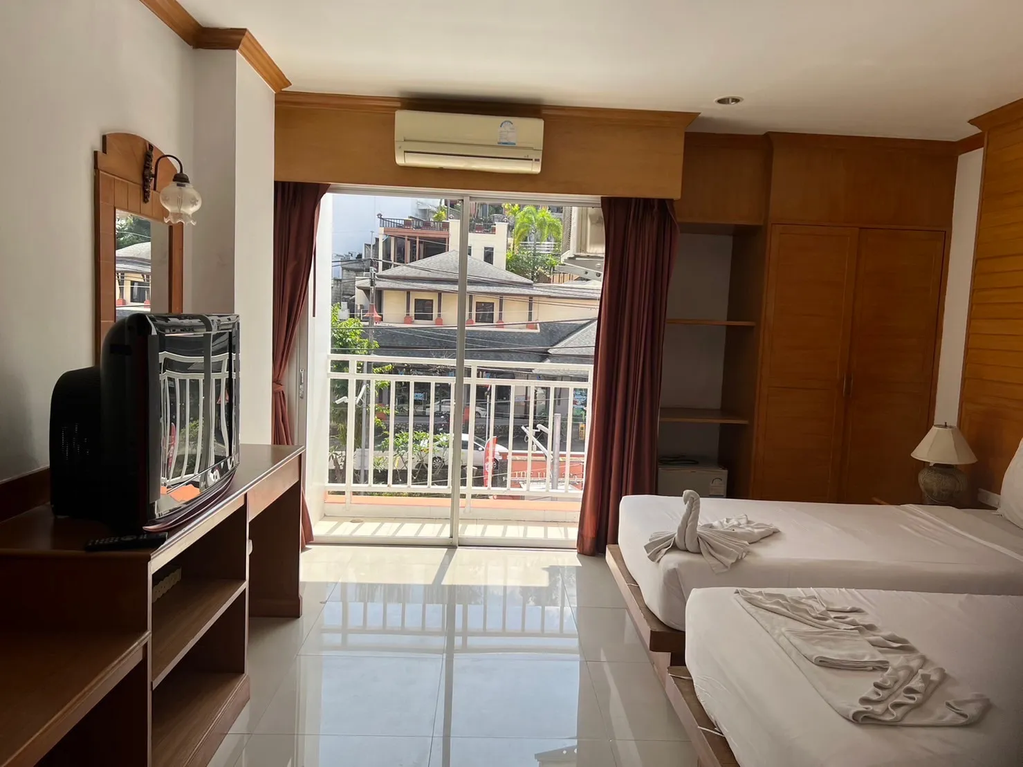 Sun Shine Patong Room