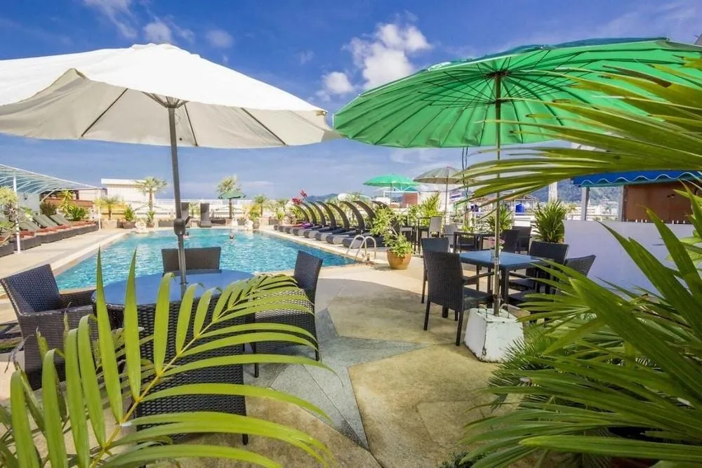 Sun Shine Patong Swimming Pool